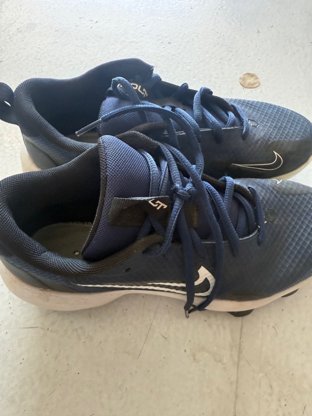Nike trout cleats EUC 6y